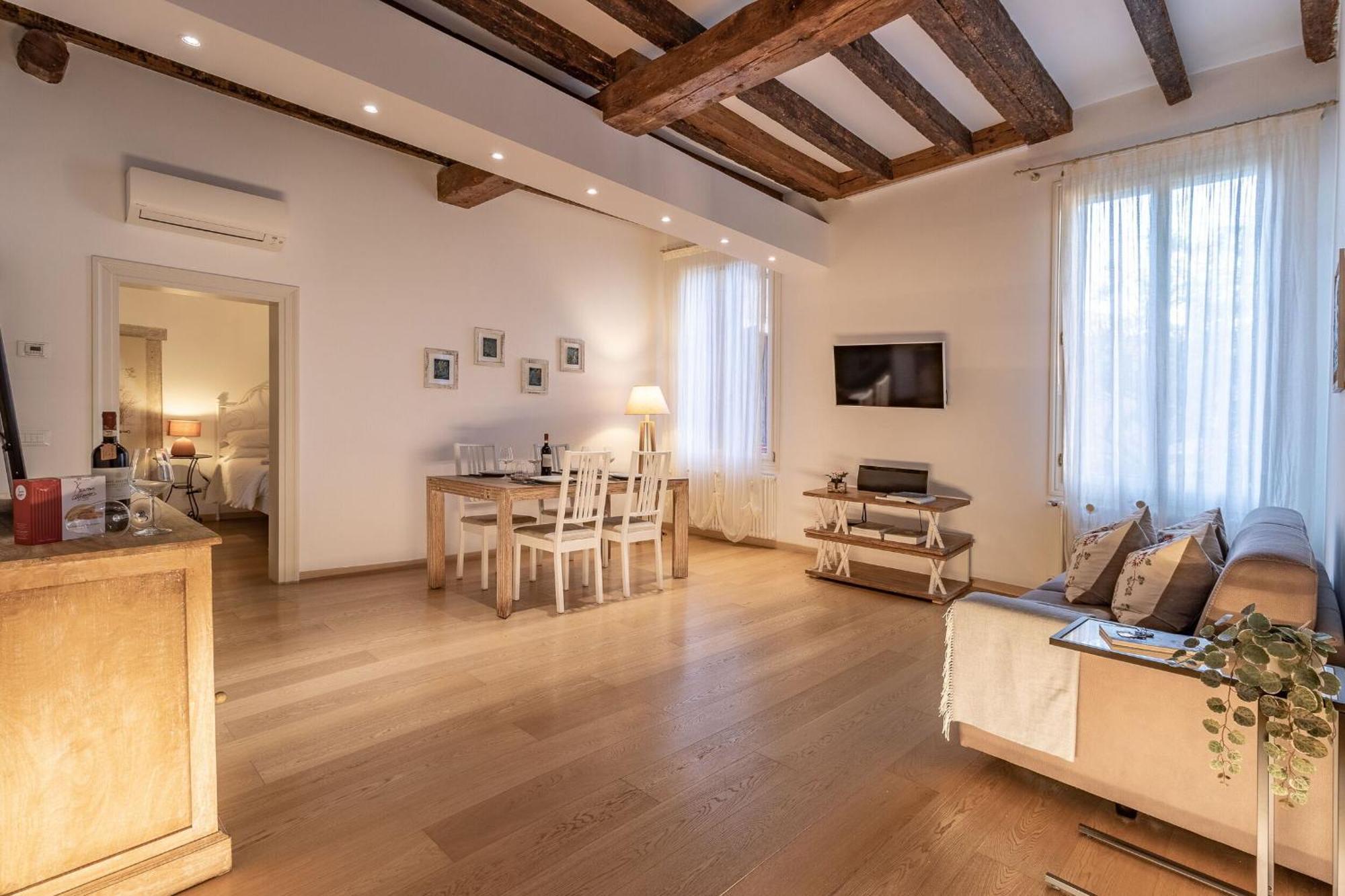 Italian Experience-san Zaccaria Boutique Apartment