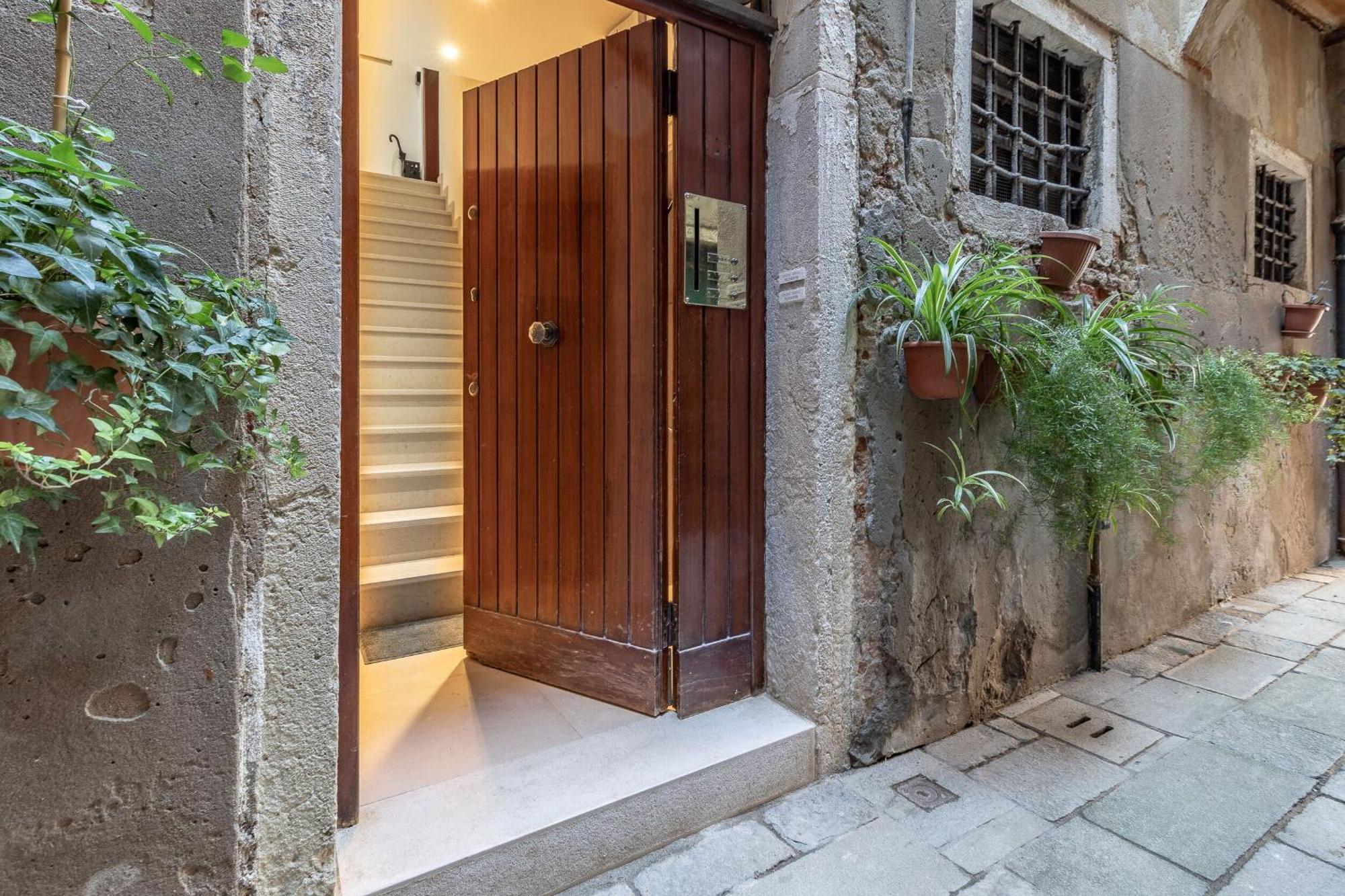 Italian Experience-san Zaccaria Boutique Apartment